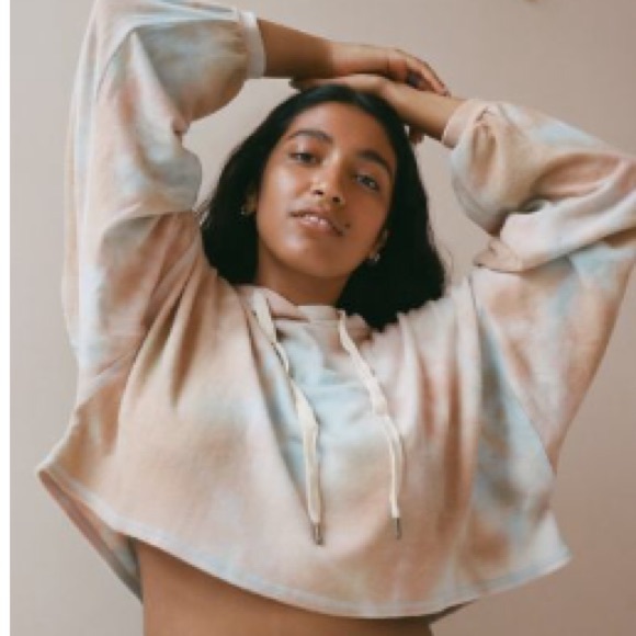 URBAN OUTFITTERS Tie-Dye Cropped Top Sweatsuit Set - Picture 8 of 12